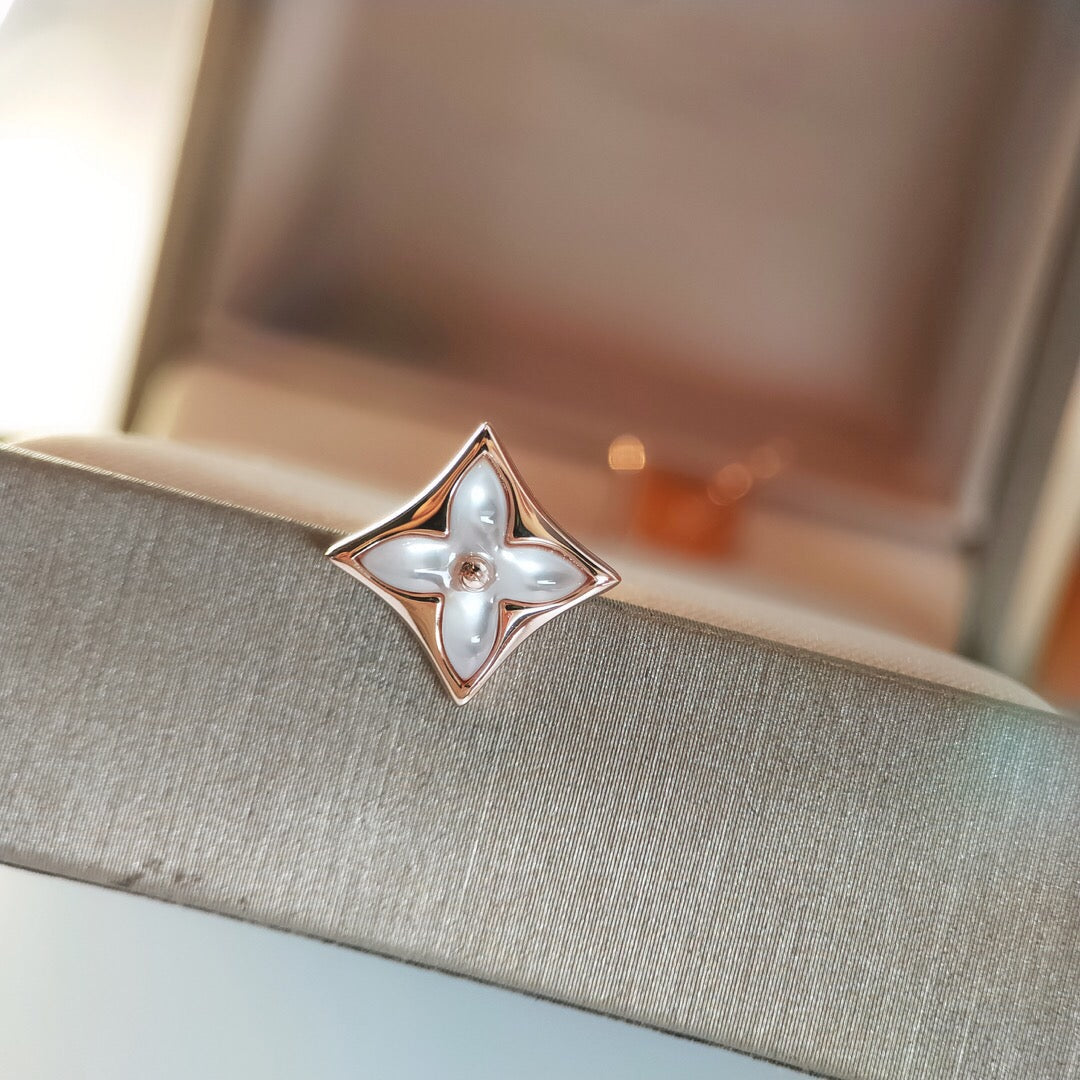 [Elara]STAR MOP ROSE GOLD EARRINGS