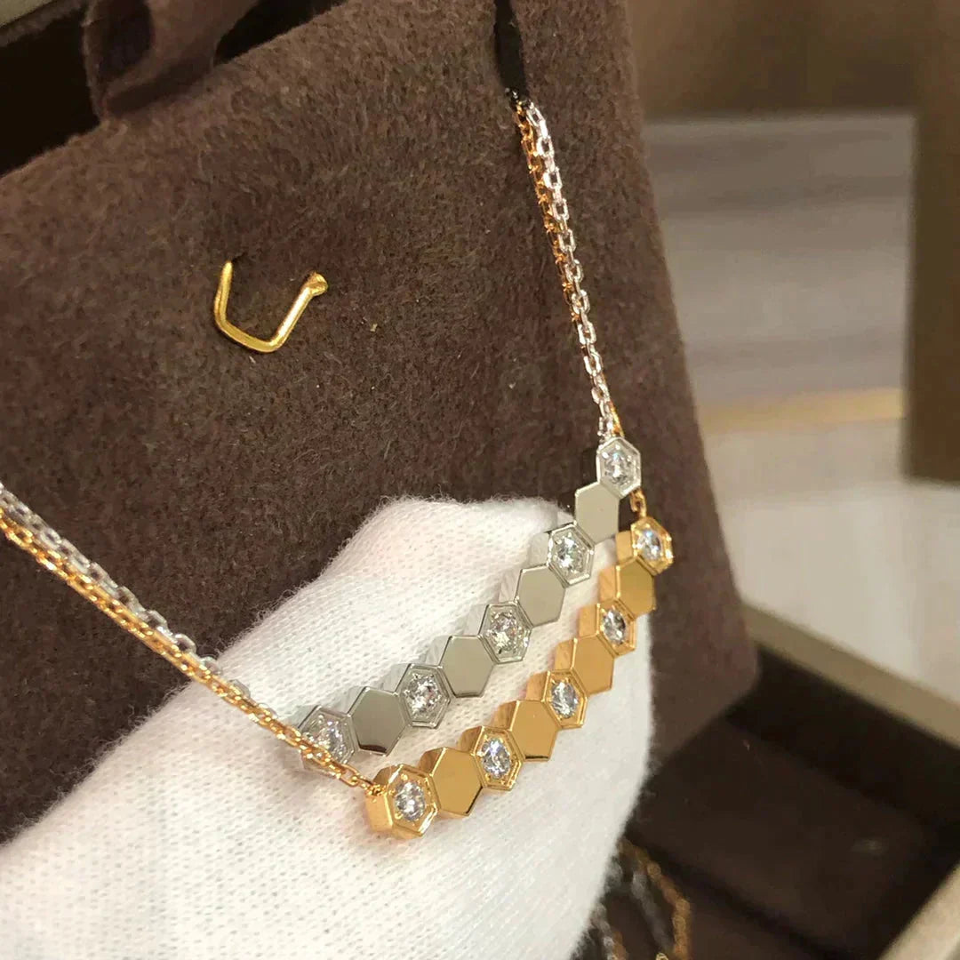 [Elara]BEE LOVE NECKLACE DIAMOND