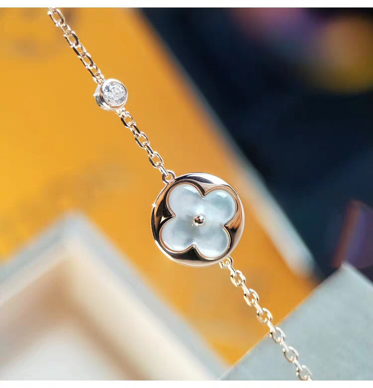 [Elara]SUN MOP GOLD 1 DIAMOND NECKLACE