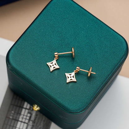 [Elara]STAR EARRINGS GOLD