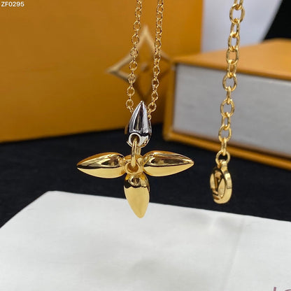 [Elara]LOUISETTE PEDANT GOLD NECKLACE