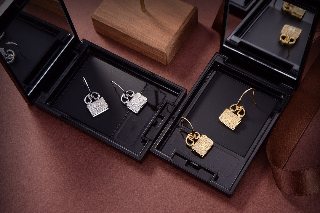 [Elara]KELLY DIAMOND EARRINGS