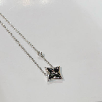 [Elara]STAR BLACK MOP NECKLACE