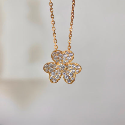 [Elara]PAVÉ DIAMANT BLUMEN ANHÄNGER HALSKETTE