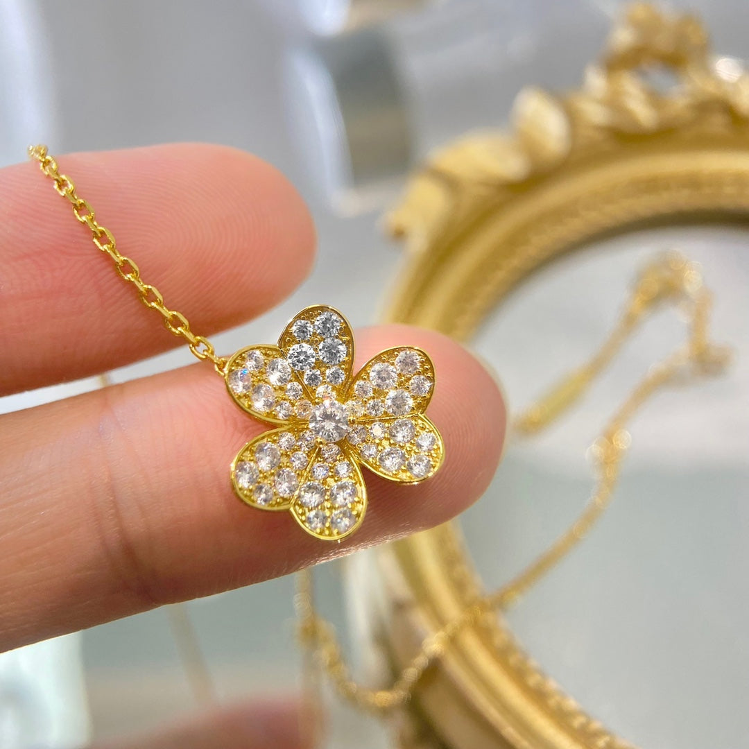 [Elara]PAVÉ DIAMANT BLUMEN ANHÄNGER HALSKETTE