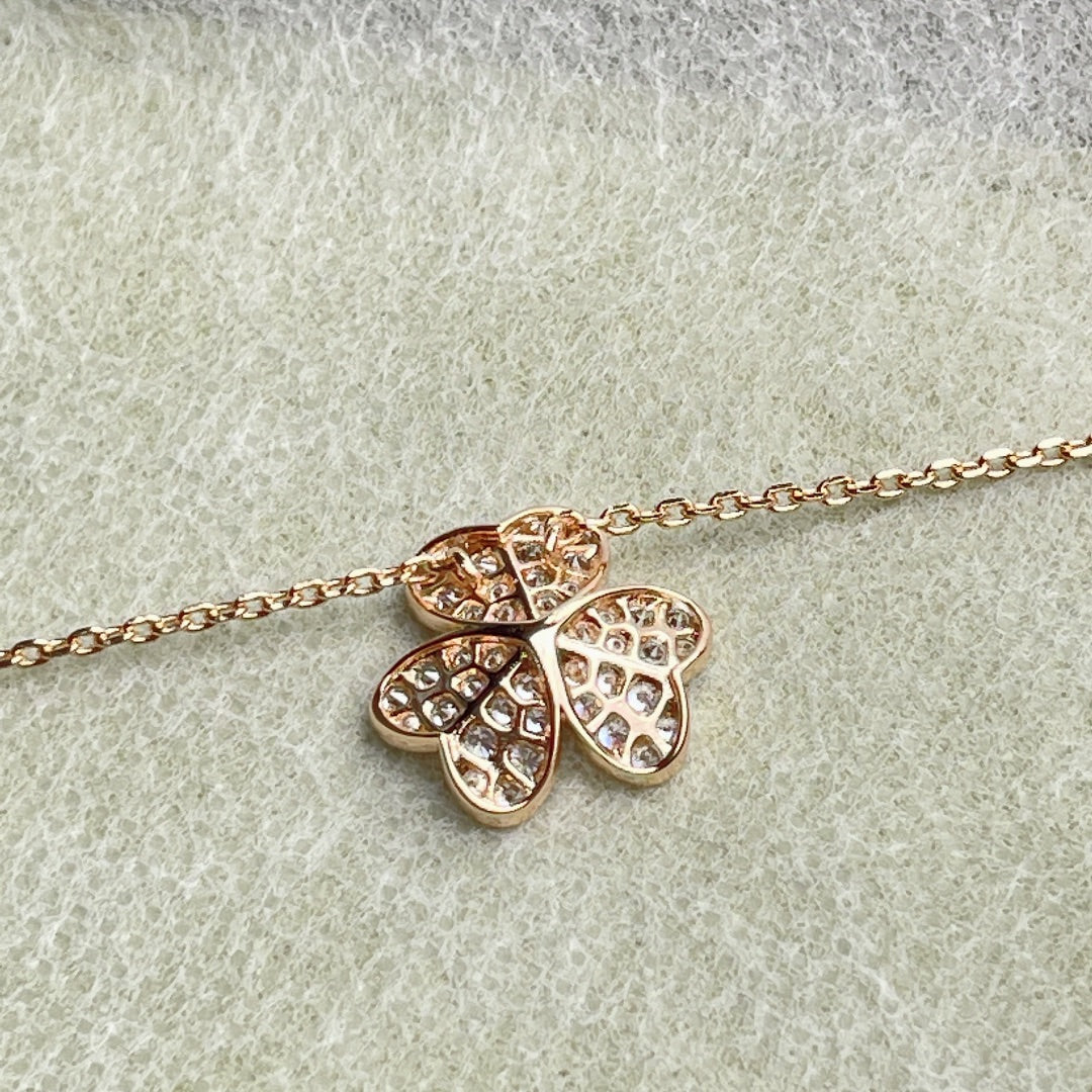 [Elara]PAVÉ DIAMANT BLUMEN ANHÄNGER HALSKETTE