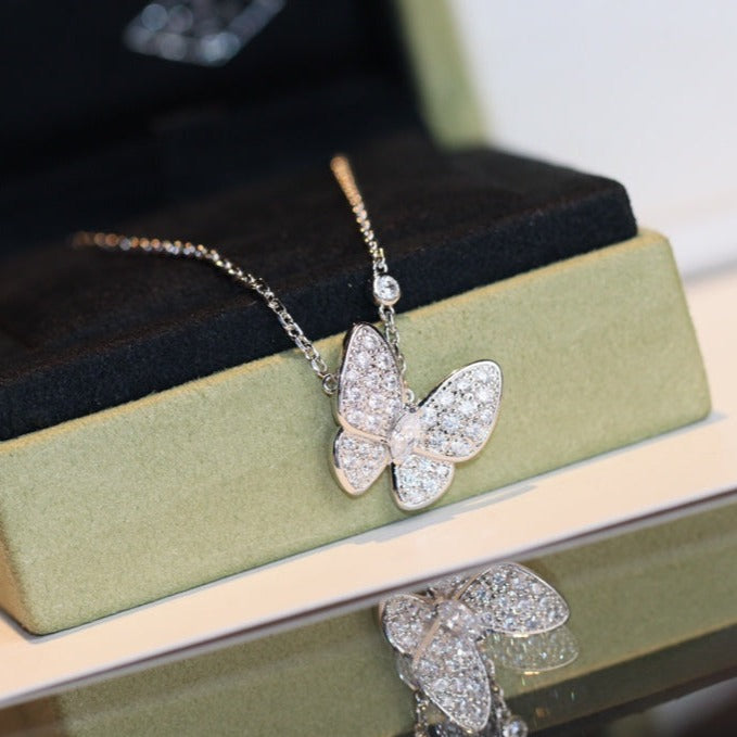 [Elara]HALSKEKETTE MIT SCHMETTERLING-DIAMANT-ANHÄNGER
