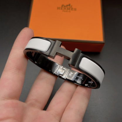 [Elara]H ARMBAND 12MM SCHWARZ WEISS KERAMIK