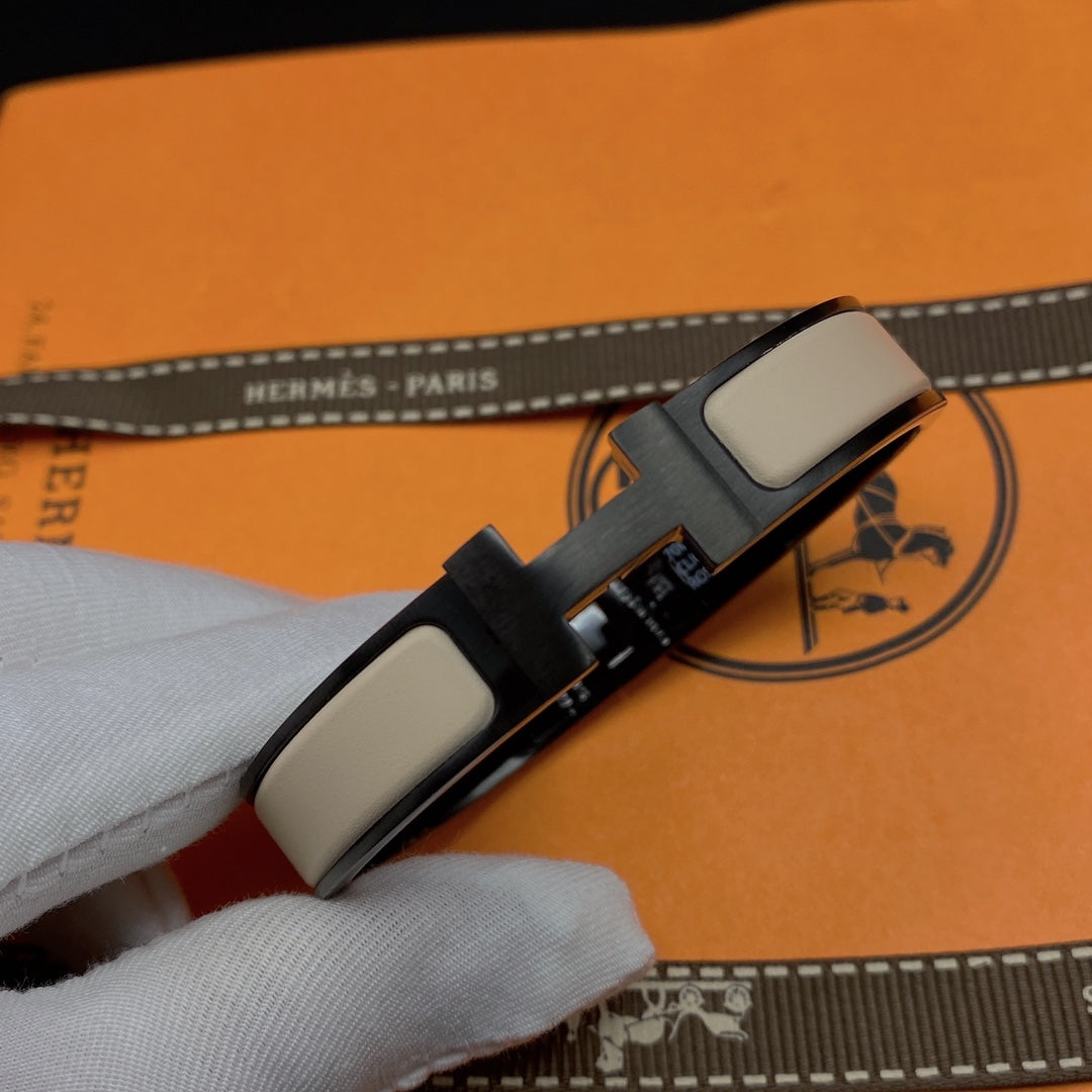 [Elara]H BRACELET 12MM BLACK BEIGE CERAMIC