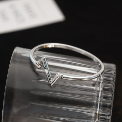 [Elara]VOLTE UPSITE DOWN ARMBAND