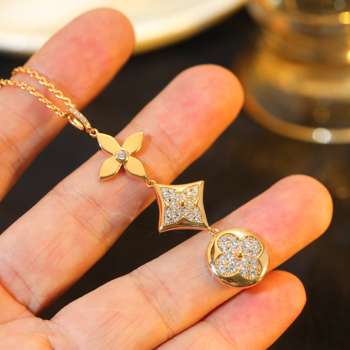 [Elara]STAR AND SUN DIAMOND ROSE GOLD NECKLACE