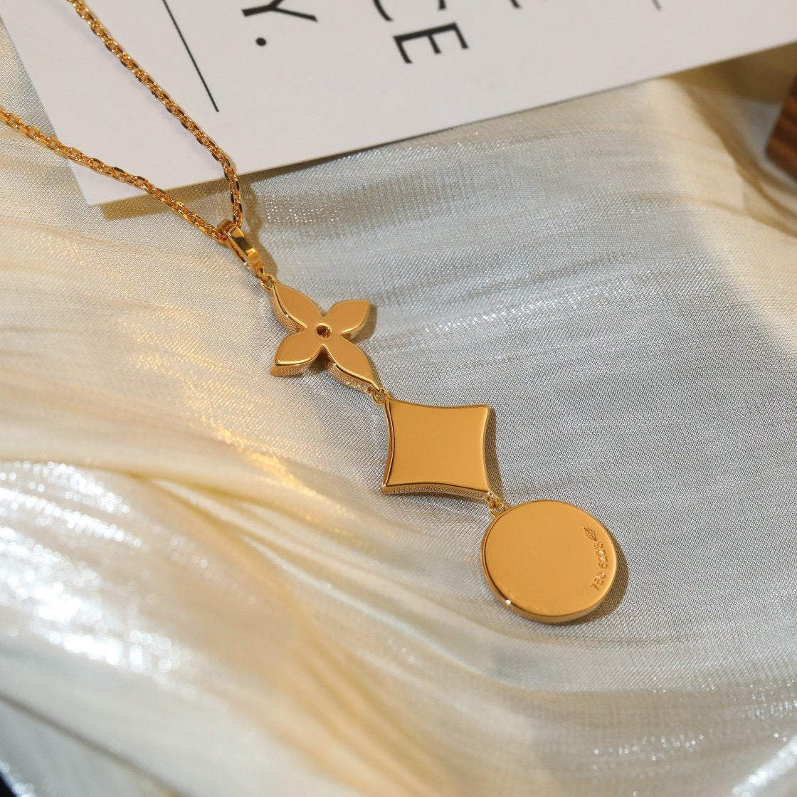 [Elara]STAR AND SUN DIAMOND ROSE GOLD NECKLACE