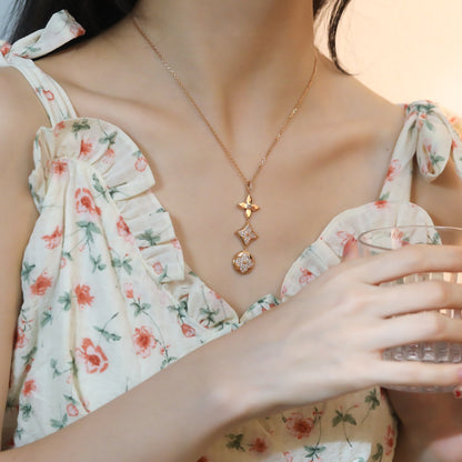 [Elara]STAR AND SUN DIAMOND ROSE GOLD NECKLACE