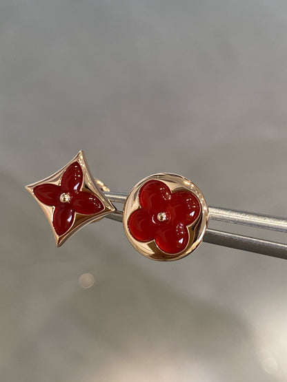 [Elara]STAR AND SUN ROSE GOLD CARNELIAN STUD EARRINGS