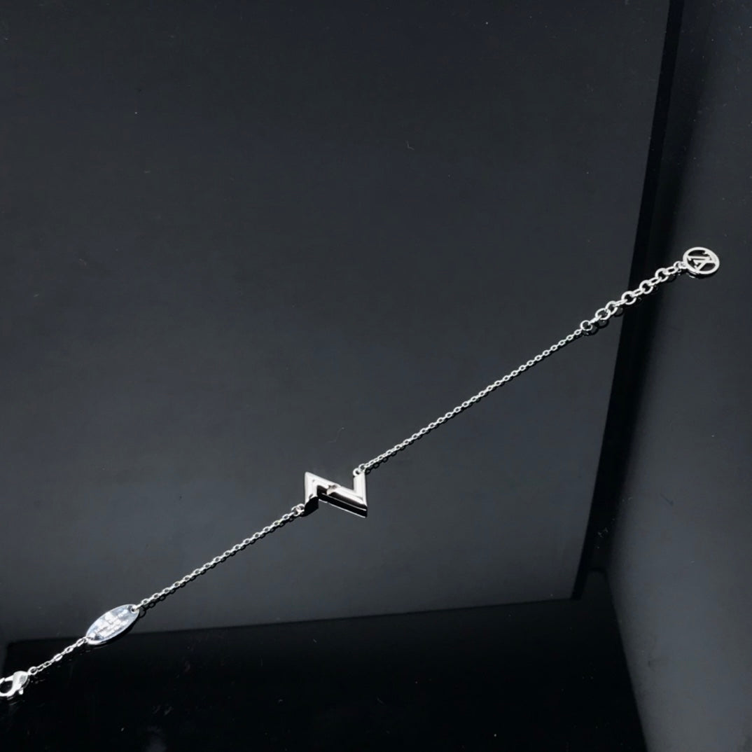 [Elara]VOLT LV LOGO BRACELET
