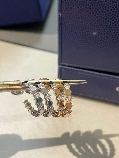 [Elara]Hollow Design Four-Leaf Clover Flower Shape Ring