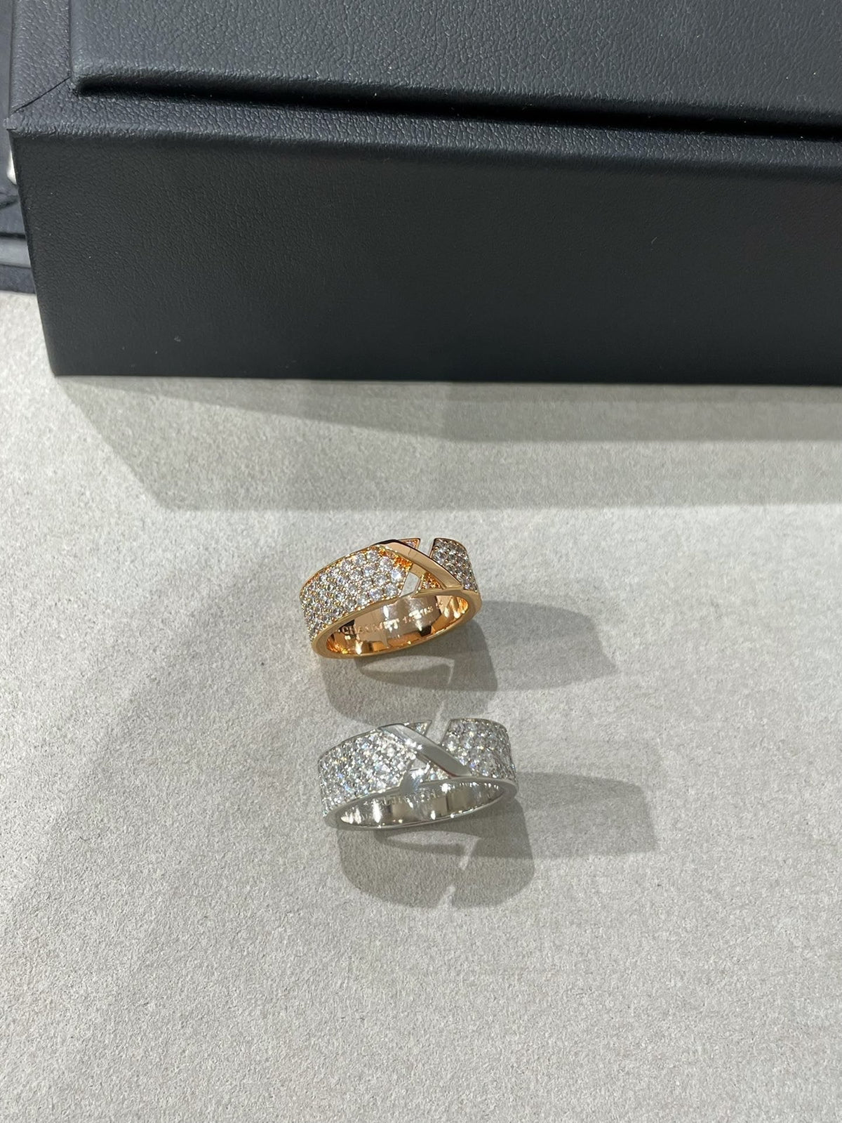 [Elara]LIENS EVIDENCE  DIAMOND PAVED RING