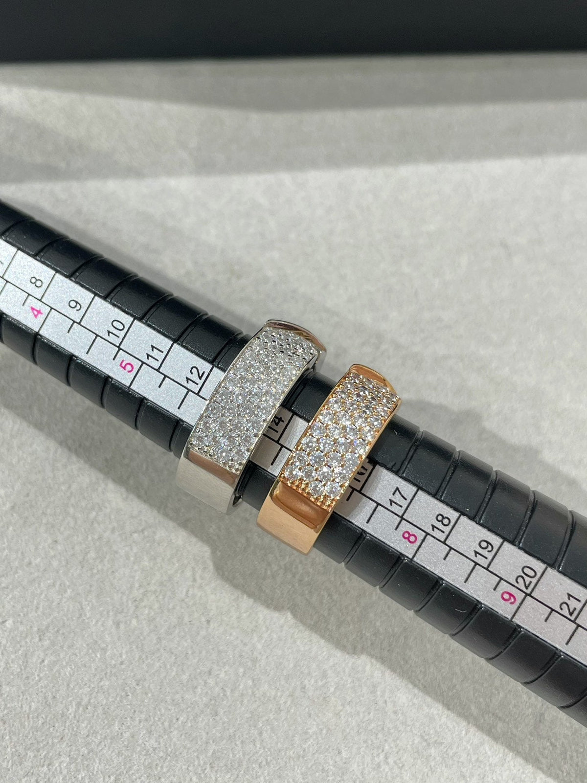 [Elara]LIENS EVIDENCE  DIAMOND PAVED RING
