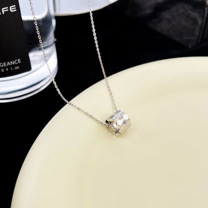 [Elara]BEE MINI ANHÄNGER DIAMANTENHALSKETTE