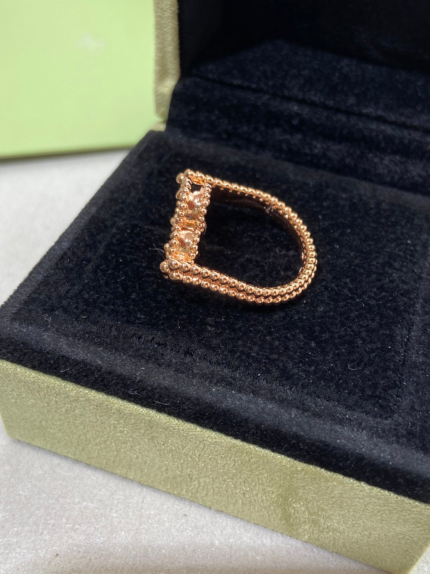 [Elara]LUCKY CLOVER GOLD REVERSIBLE RING