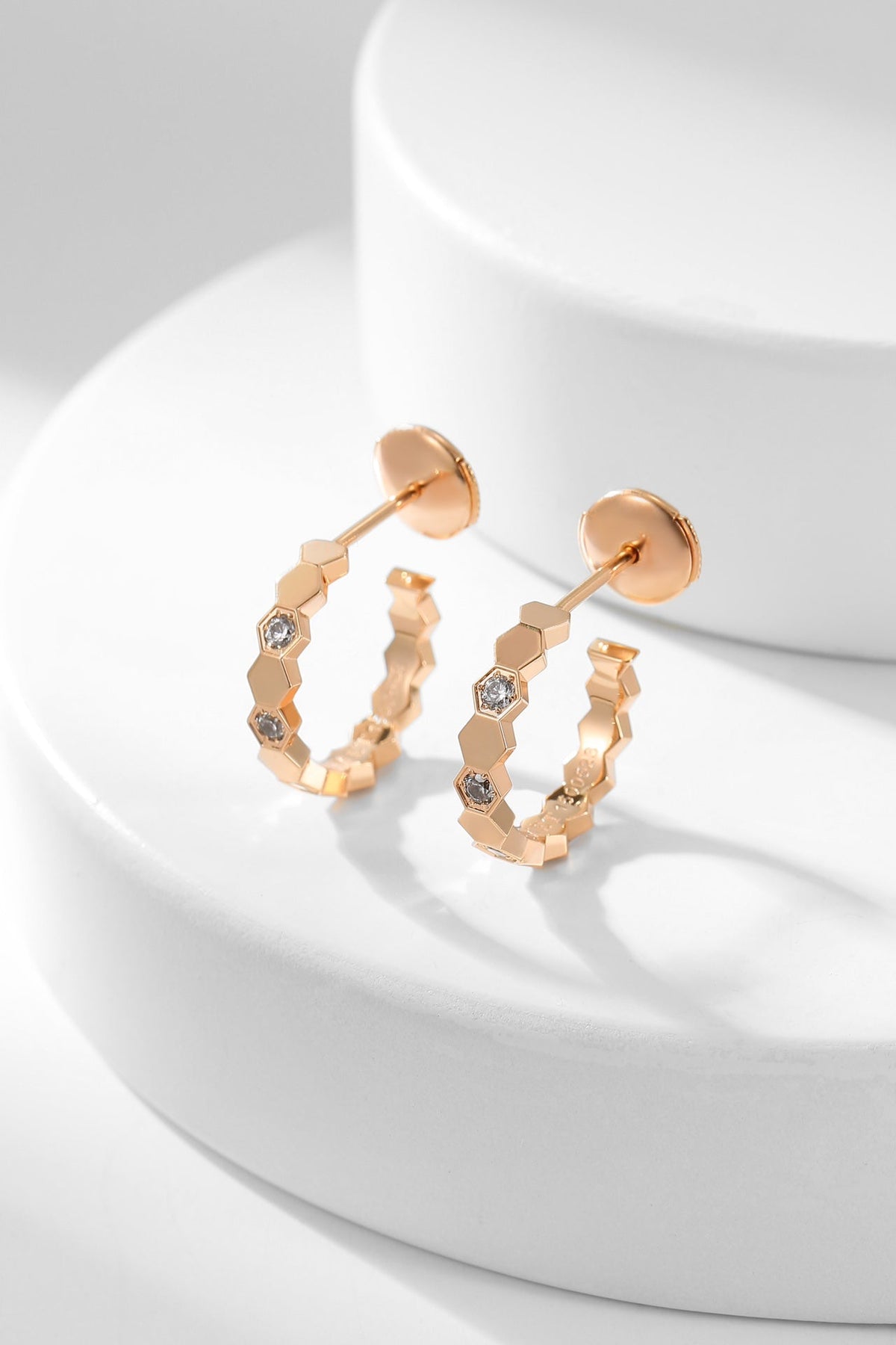 [Elara]BEE LOVE DIAMOND HOOP EARRINGS
