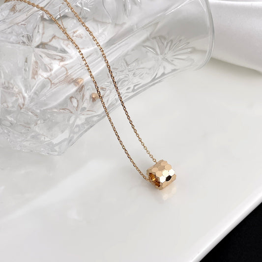 [Elara]BEE MINI NECKLACE