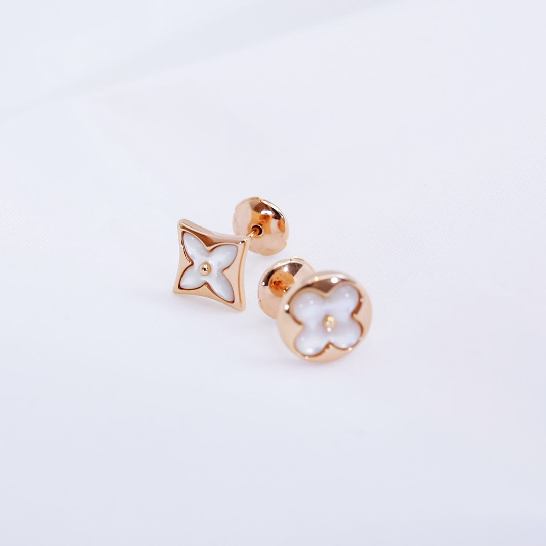[Elara]STAR AND SUN ROSE GOLD MOP STUD EARRINGS