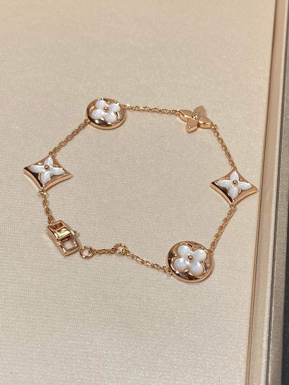 [Elara]STAR AND SUN 5 MOTIV MOP ROSÉGOLD ARMREIFEN