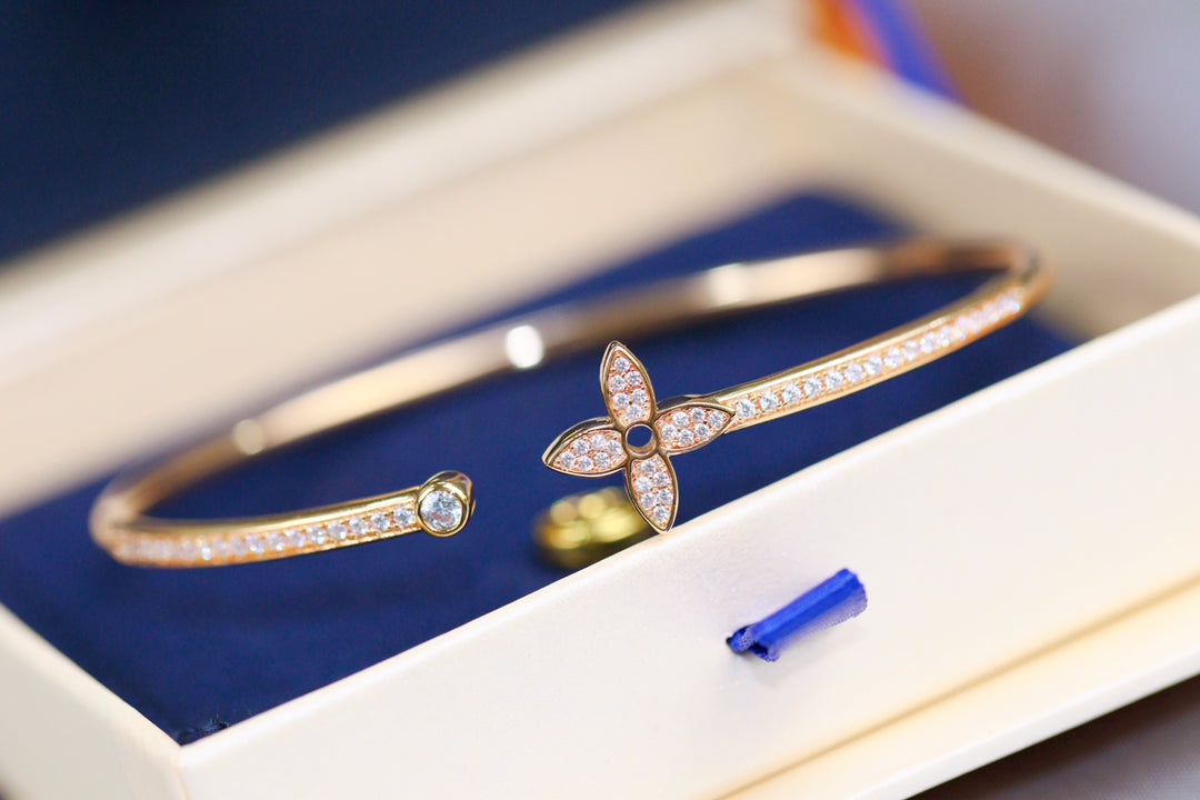 [Elara]IDYLLE ROSE GOLD OPEN BRACELET DIAMOND PAVED