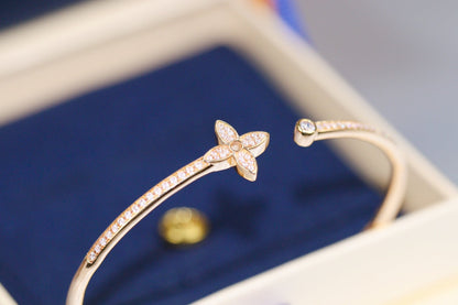 [Elara]IDYLLE ROSE GOLD OPEN BRACELET DIAMOND PAVED