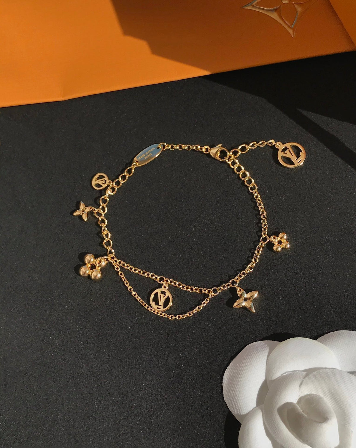 [Elara]BLOOMING ROSE GOLD MOP BRACELET