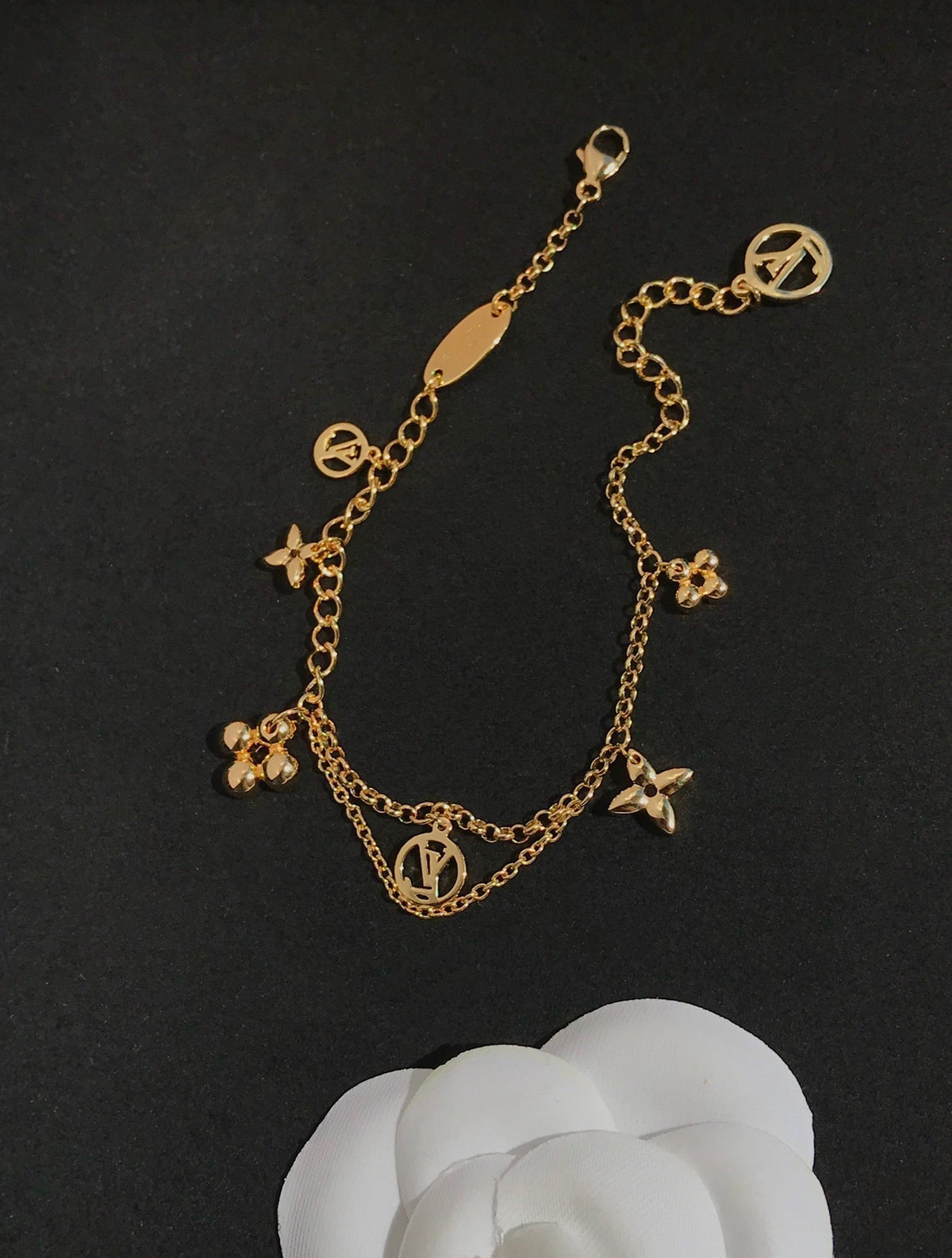 [Elara]BLOOMING ROSE GOLD MOP BRACELET