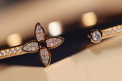 [Elara]IDYLLE GOLD OPEN BRACELET DIAMOND PAVED