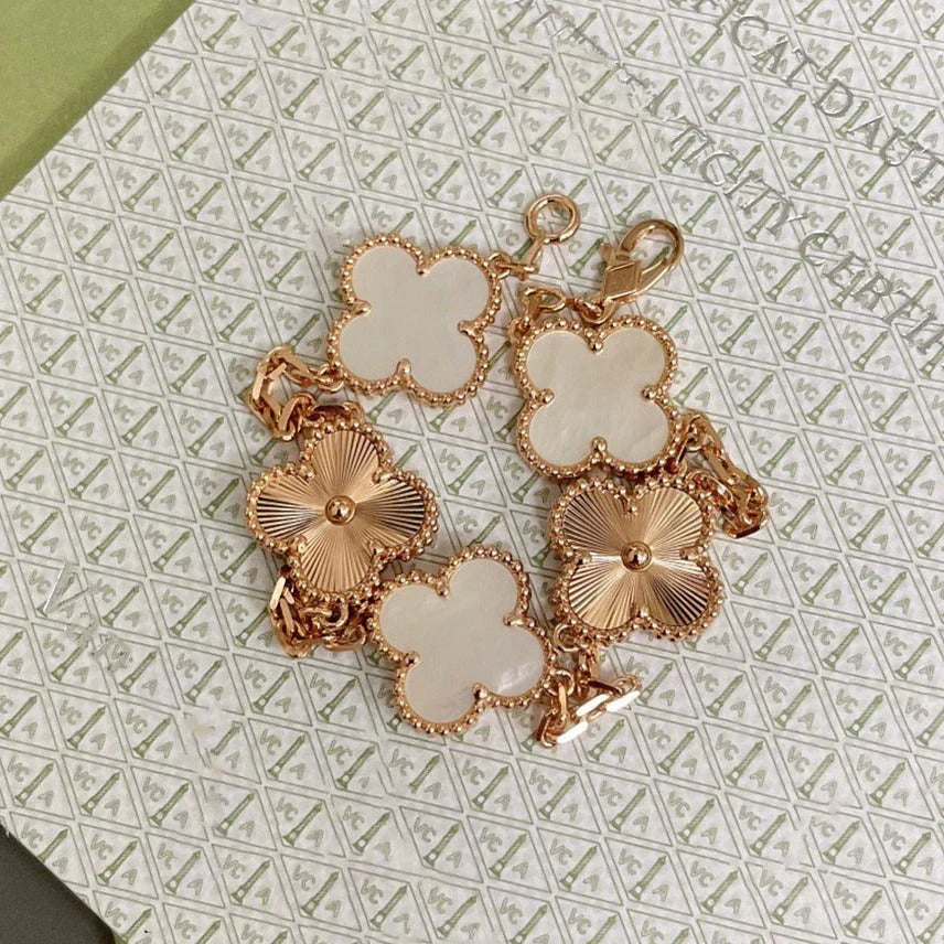 [Elara]LUCKY CLOVER 5-MOTIF-ARMBAND - WEISSE PERLMUTTKOLLEKTION
