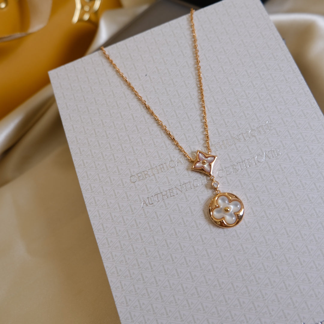 [Elara]Halskette STERNE UND SONNE WEISS MOP 2 MOTIVE ROSÉGOLD