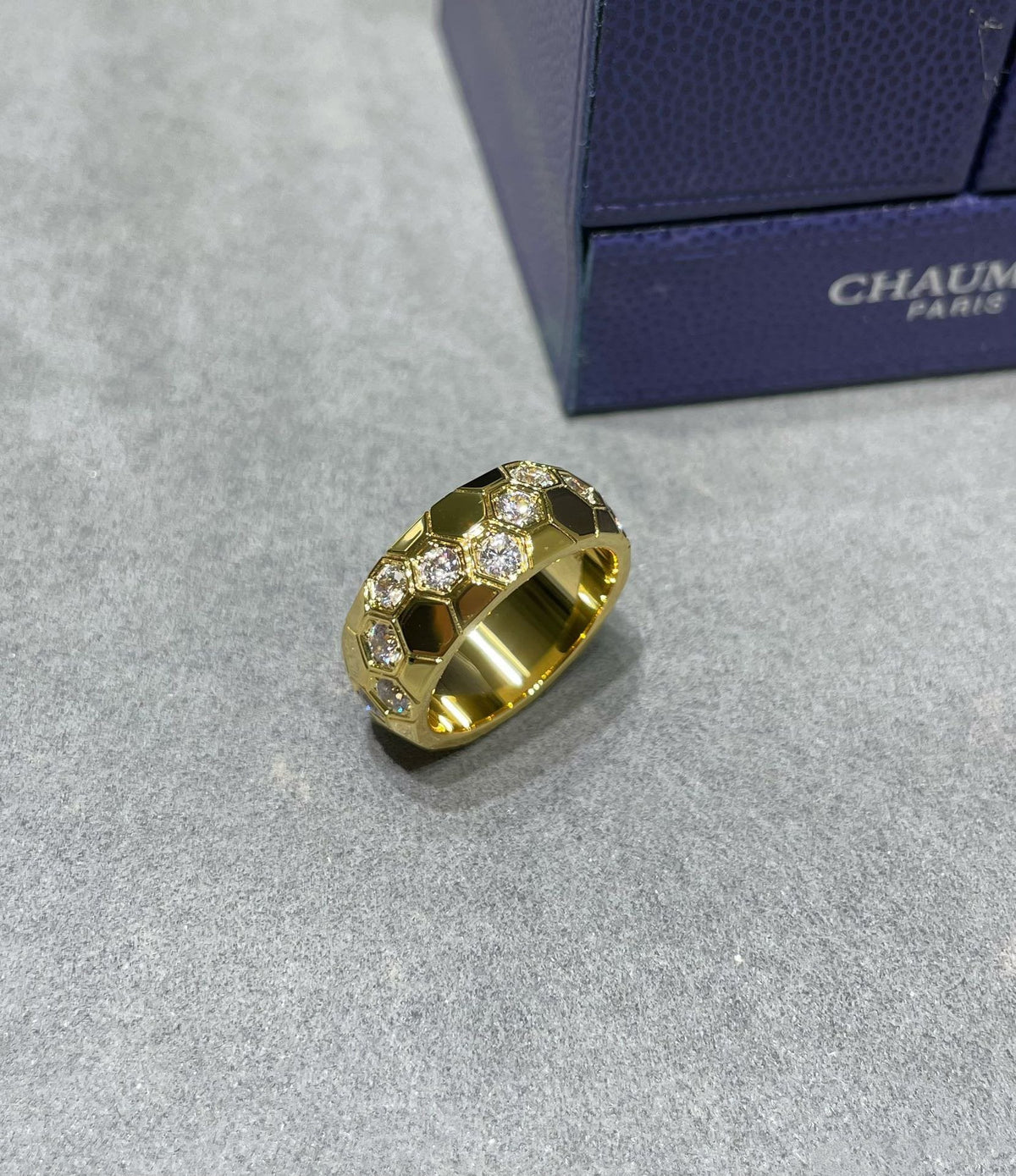 [Elara]BEE LOVE DIAMOND LARGE RING