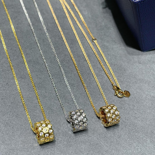 [Elara]BEE LOVE DIAMOND PAVED 3 ROW ネックレス