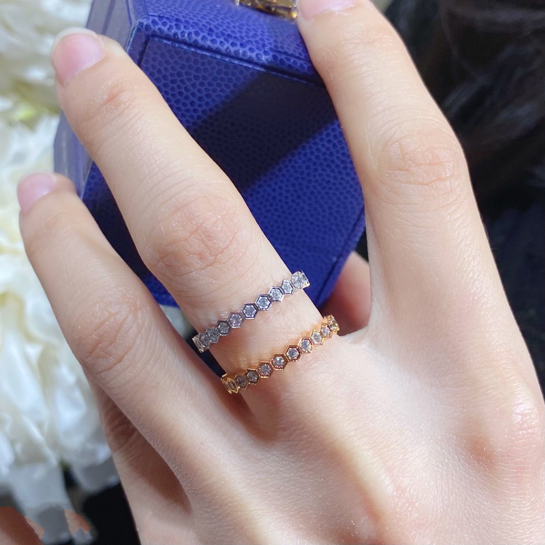 [Elara]BEE LOVE DIAMOND PAVED SMALL RING
