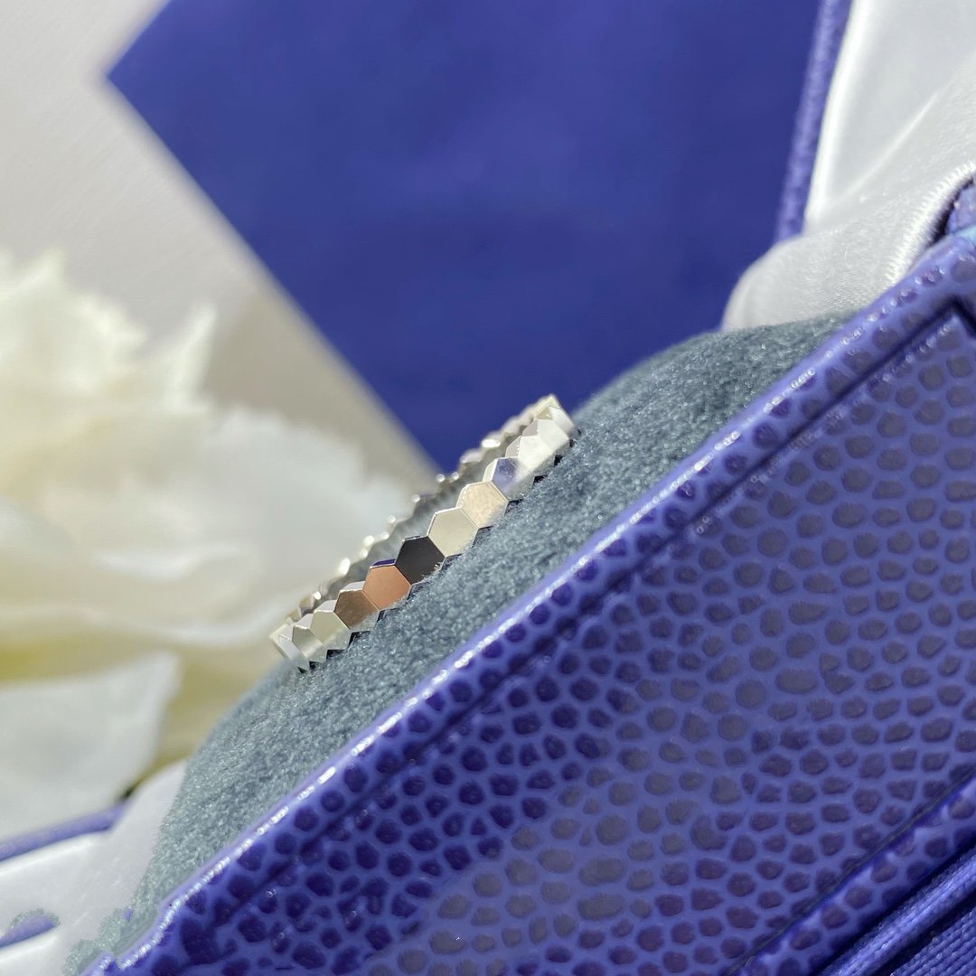 [Elara]BEE LOVE SMALL RING