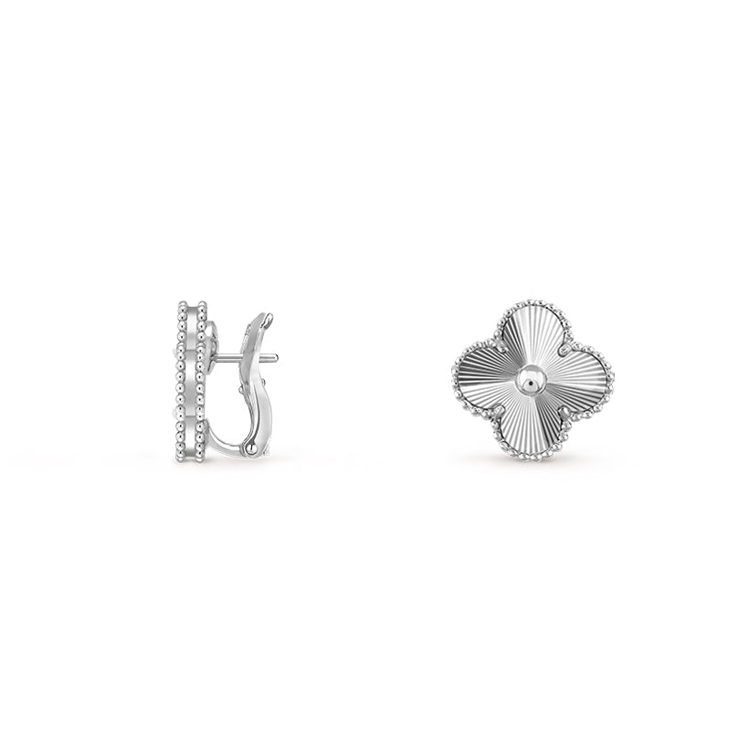 [Elara]15MM CLOVER FLOWER STUD EARRINGS WHITE GOLD COLLECTION