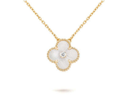 [Elara]LIMITED EDITION CHRISTMAS CLOVER FLOWER NECKLACE - 15MM ANNUAL COLLECTIBLE PENDANT
