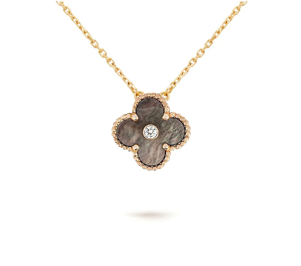 [Elara]LIMITED EDITION CHRISTMAS CLOVER FLOWER NECKLACE - 15MM ANNUAL COLLECTIBLE PENDANT