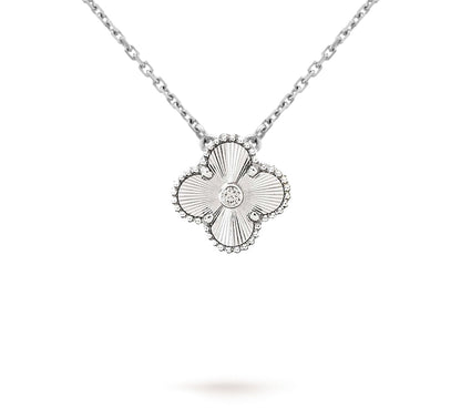 [Elara]LIMITED EDITION CHRISTMAS CLOVER FLOWER NECKLACE - 15MM ANNUAL COLLECTIBLE PENDANT
