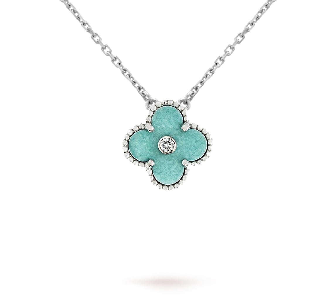 [Elara]LIMITED EDITION CHRISTMAS CLOVER FLOWER NECKLACE - 15MM ANNUAL COLLECTIBLE PENDANT
