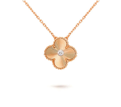 [Elara]15MM CLOVER FLOWER DIAMOND PENDANT NECKLACE COLLECTION