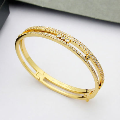 [Elara]MOVE ROMANE PAVÉ DIAMOND BANGLE BRACELET