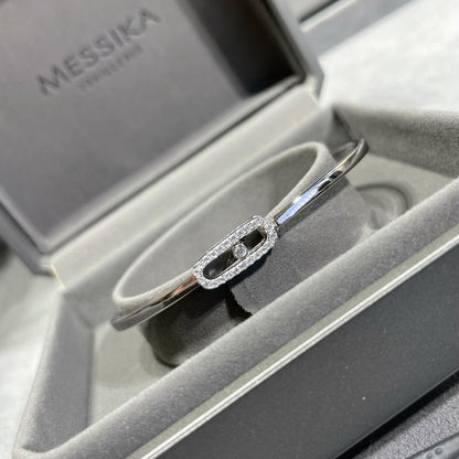 [Elara]MOVE UNO PAVÉ FLEX BANGLE (MEDIUM)