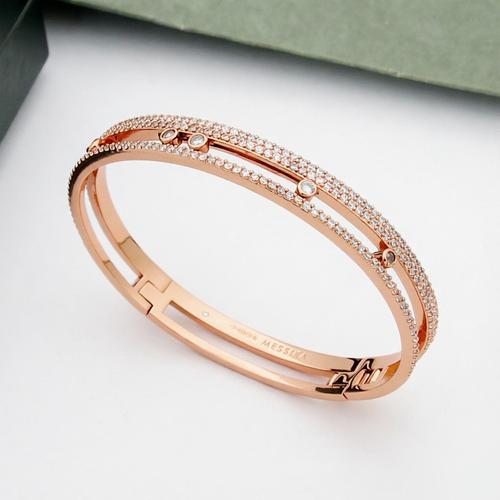 [Elara]MOVE ROMANE PAVÉ DIAMOND BANGLE BRACELET