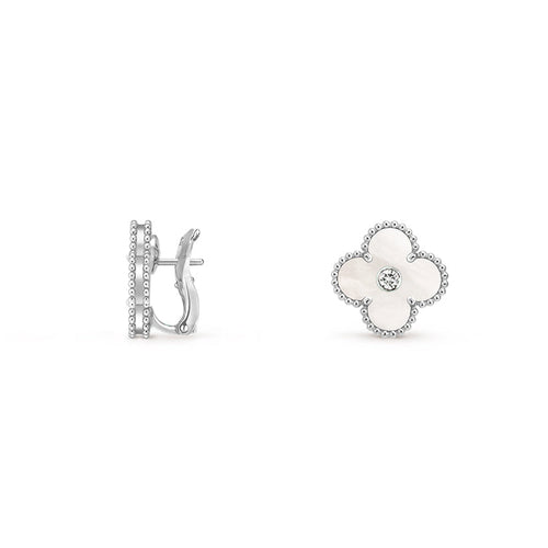 [Elara]15MM CLOVER FLOWER STUD EARRINGS DIAMOND-WHITE GOLD COLLECTION