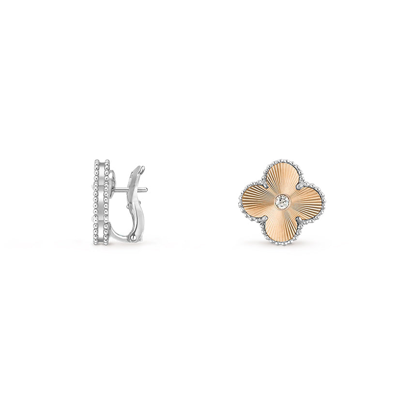 [Elara]15MM CLOVER FLOWER STUD EARRINGS DIAMOND-WHITE GOLD COLLECTION